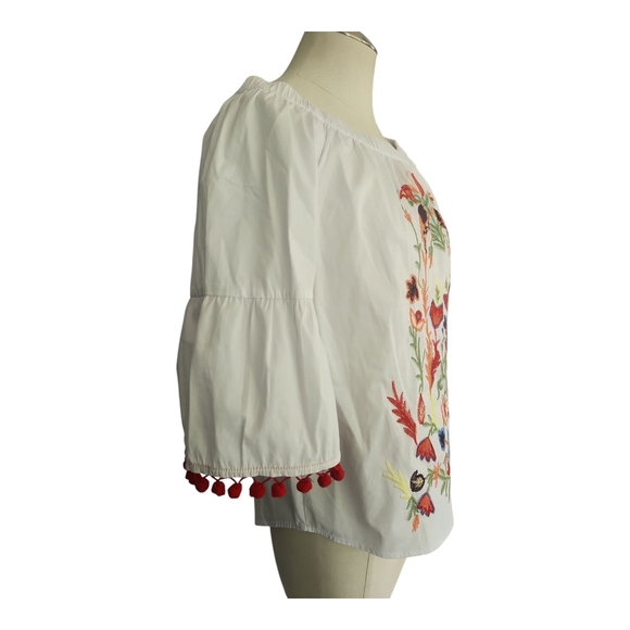 NWT Grand & Greene Embroidered Off Shoulder Boho Top Size Small - Picture 2 of 10